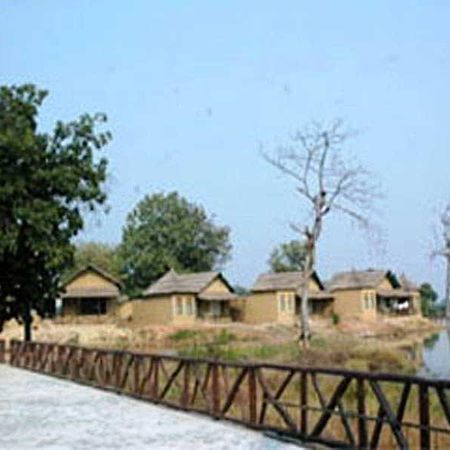 Готель Tiger Lagoon Bandhavgarh National Park Екстер'єр фото